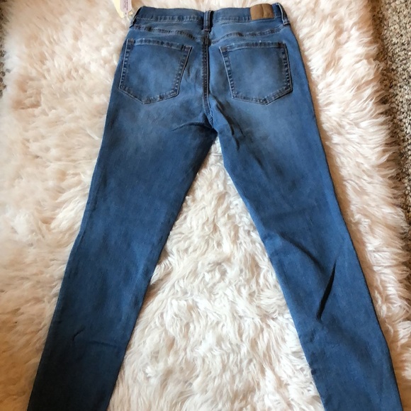 Aeropostale lit blue tight jeans - Picture 3 of 3